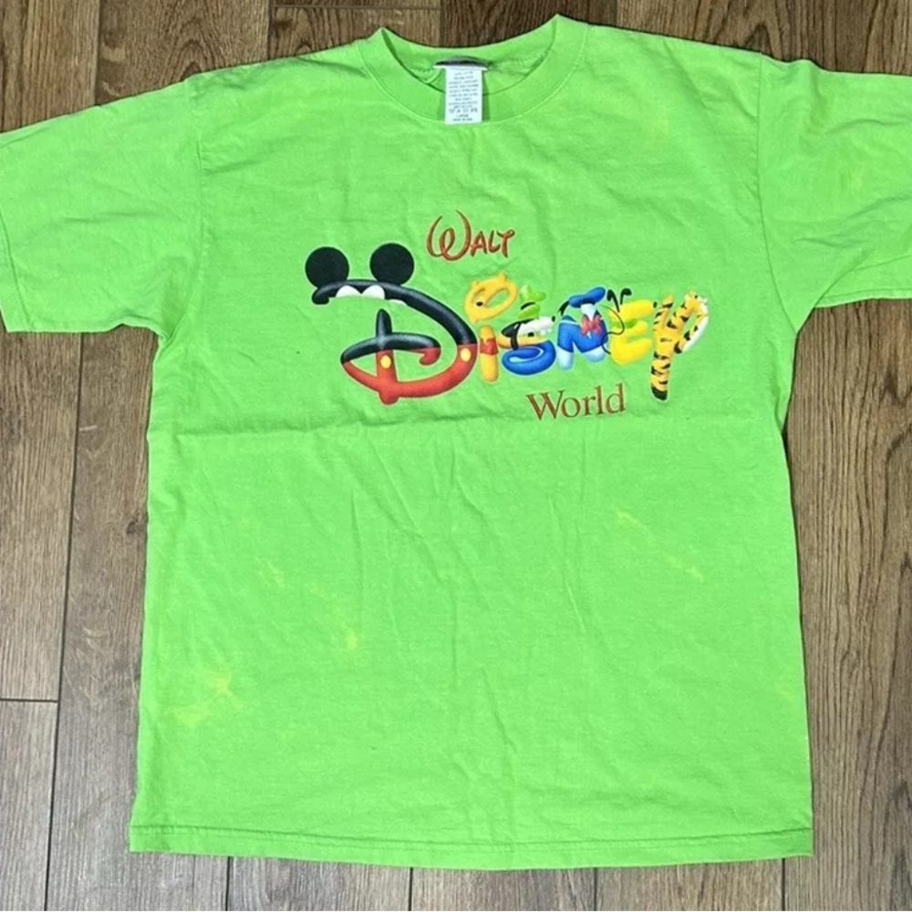 Vintage 90s Walt Disney World Green T Shirt Large Mickey Goofy Pooh Bear